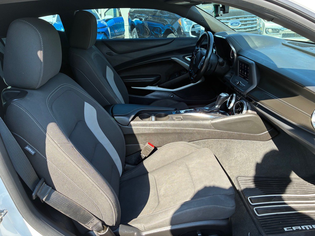 2022 Chevrolet Camaro Image 11