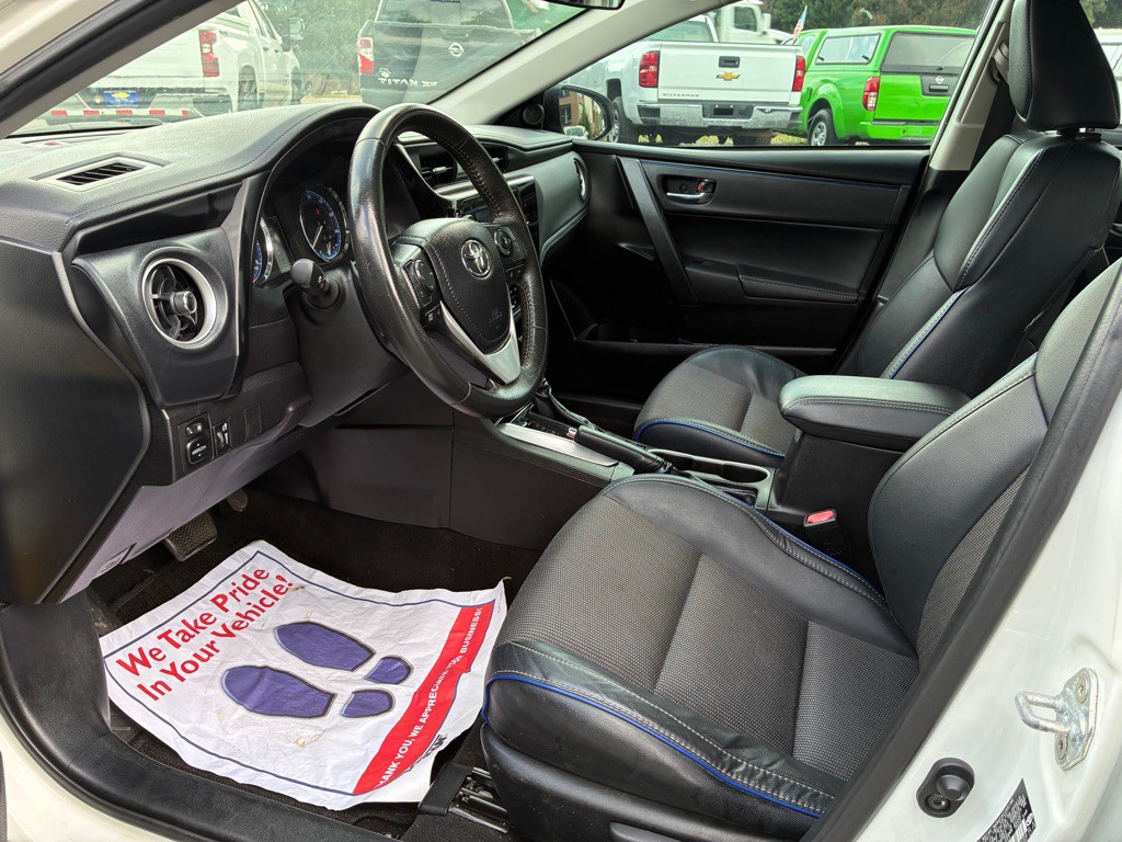 2018 Toyota Corolla Image 9