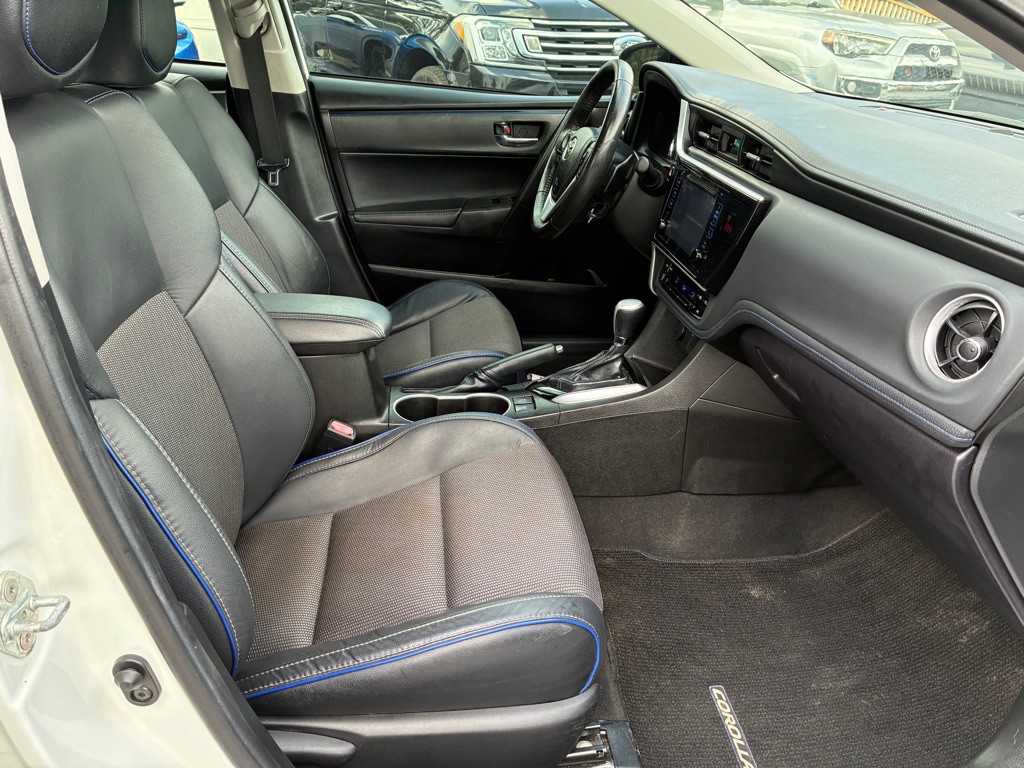 2018 Toyota Corolla Image 12