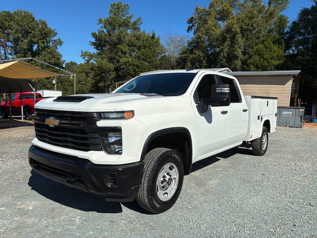 2024 Chevrolet Silverado 1500 Image 1