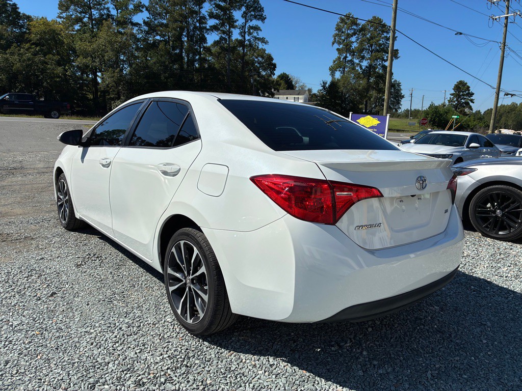 2017 Toyota Corolla Image 2
