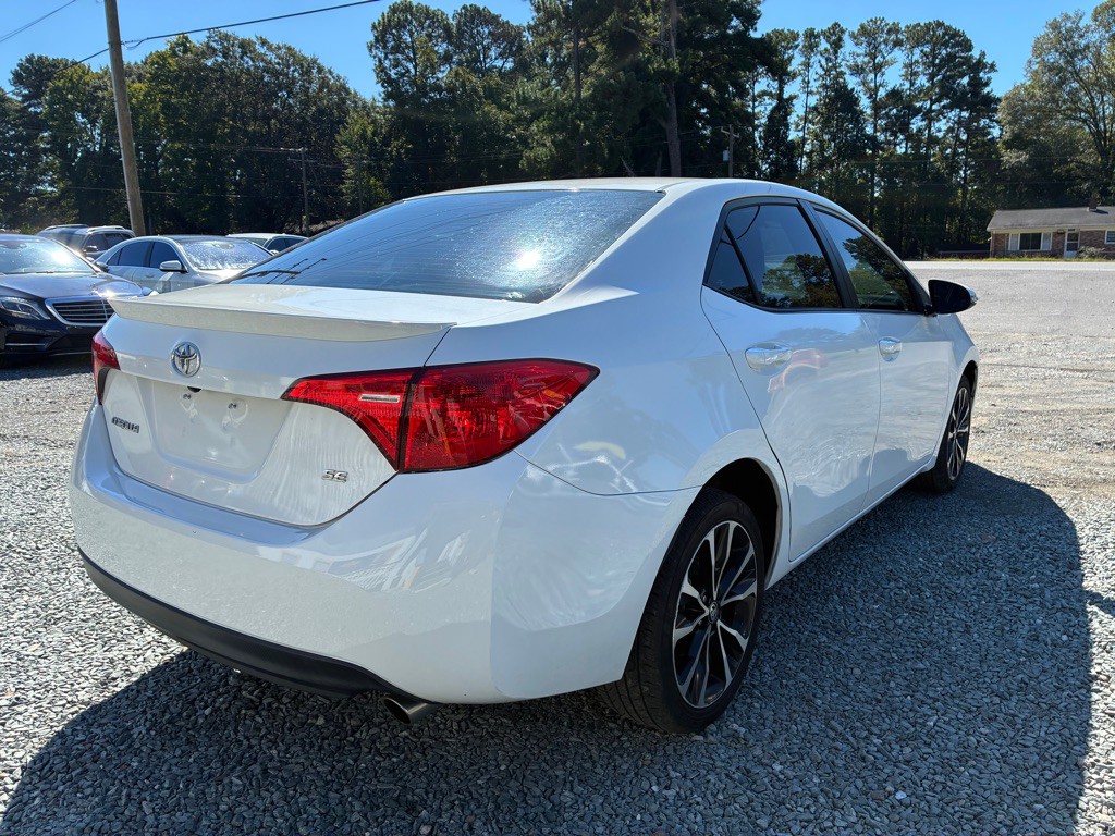 2017 Toyota Corolla Image 3