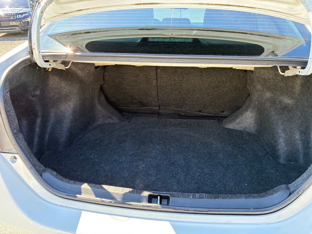 2017 Toyota Corolla Image 12
