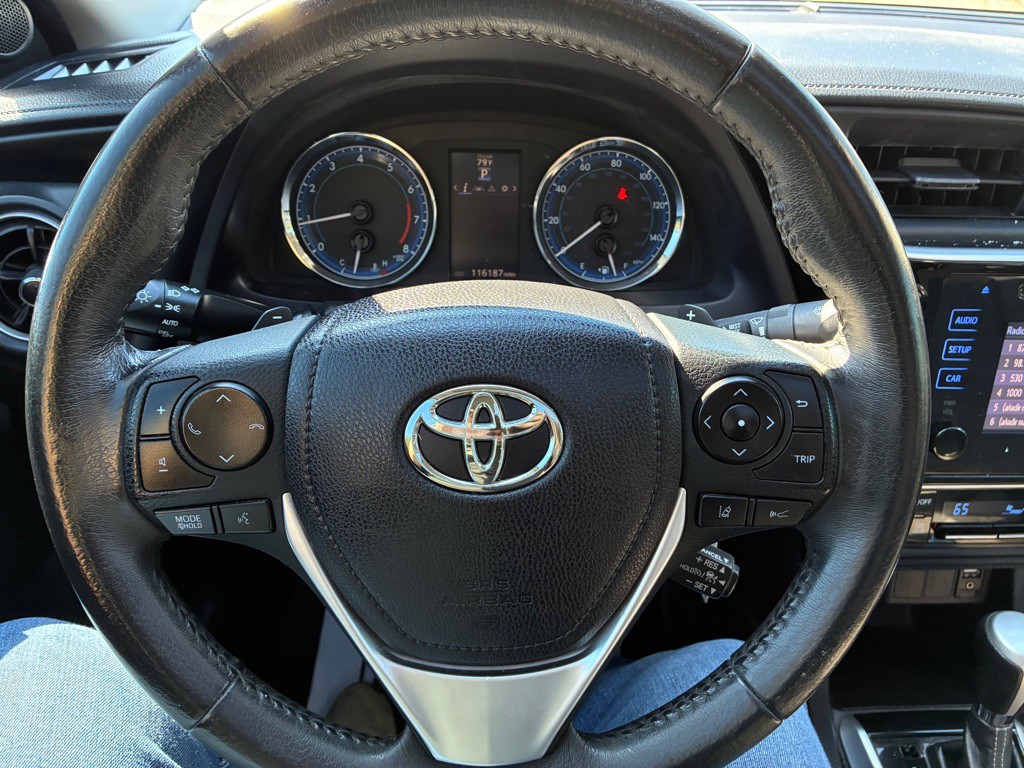 2017 Toyota Corolla Image 13