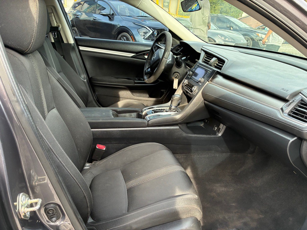 2017 Honda Civic Image 11