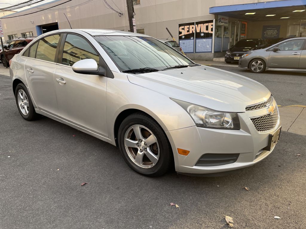 2012 Chevrolet Cruze Image 4