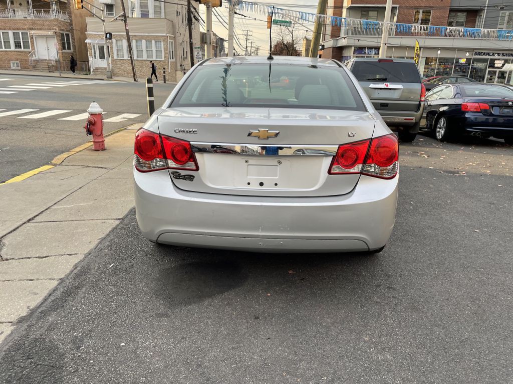 2012 Chevrolet Cruze Image 5