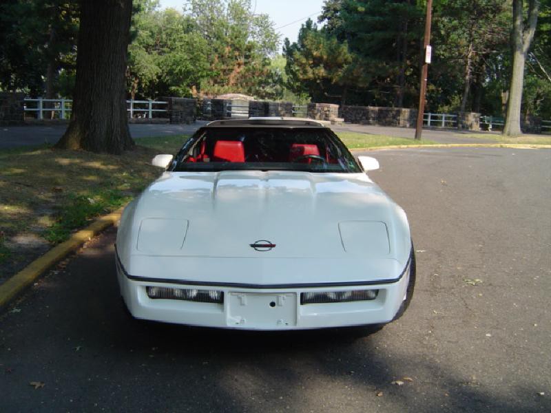 1986 Chevrolet Corvette Image 1