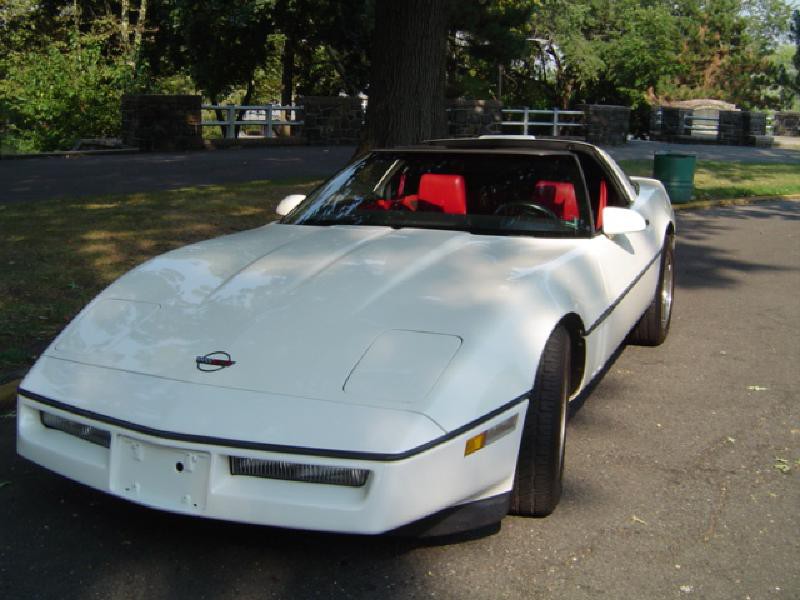 1986 Chevrolet Corvette Image 3