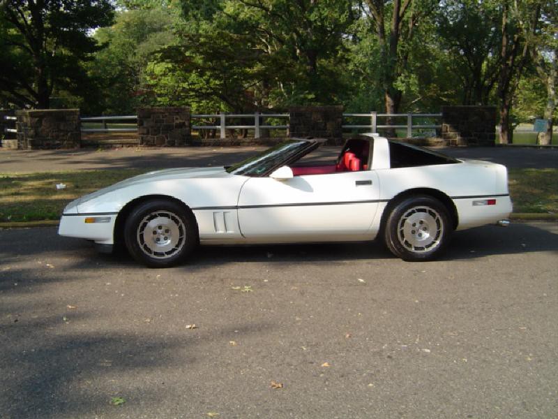 1986 Chevrolet Corvette Image 5