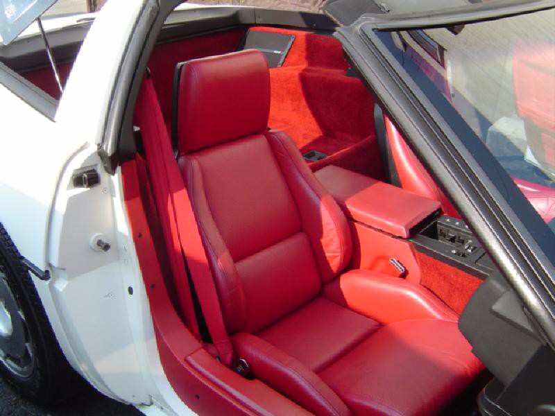 1986 Chevrolet Corvette Image 24