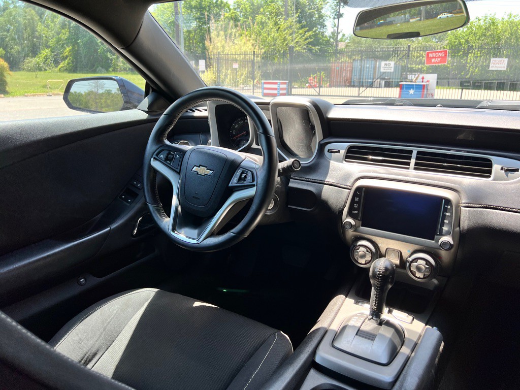 2013 Chevrolet Camaro Image 12