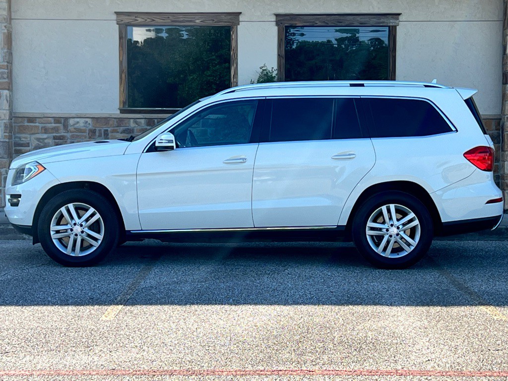 2013 Mercedes-Benz GL-Class Image 2