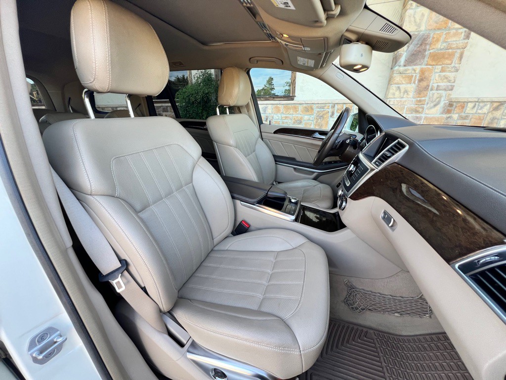 2013 Mercedes-Benz GL-Class Image 12