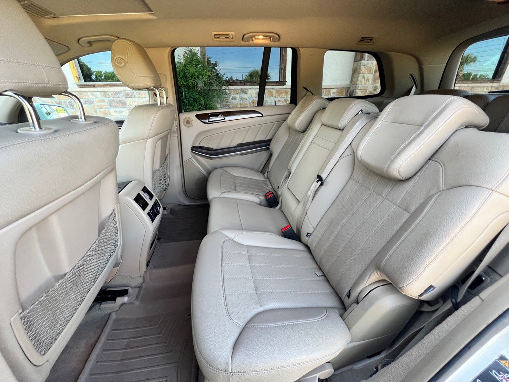 2013 Mercedes-Benz GL-Class Image 18