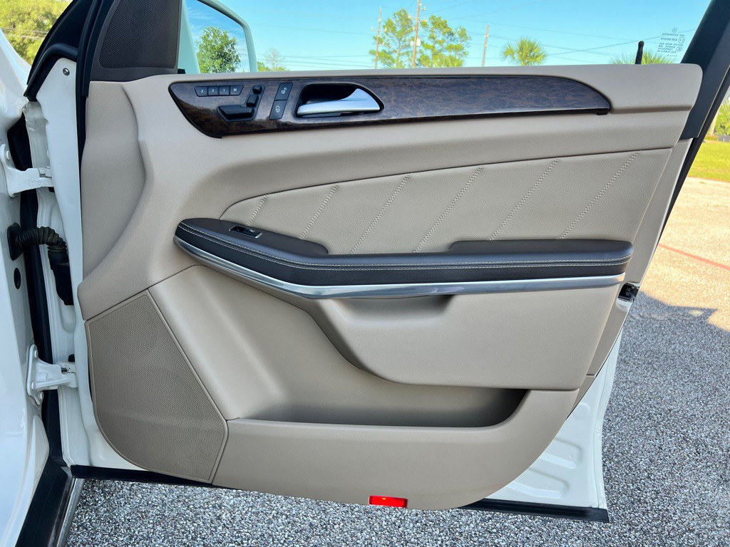 2013 Mercedes-Benz GL-Class Image 20