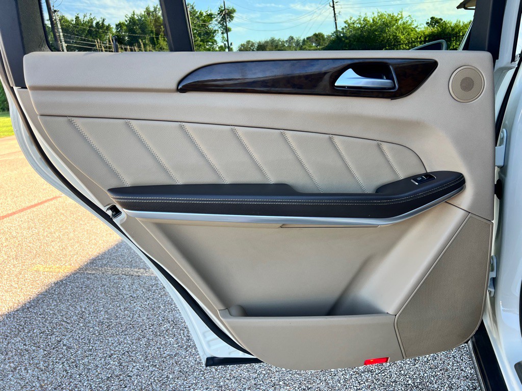 2013 Mercedes-Benz GL-Class Image 22
