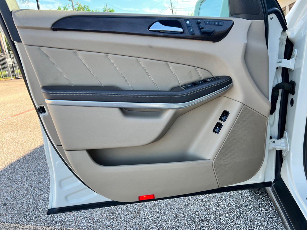 2013 Mercedes-Benz GL-Class Image 23