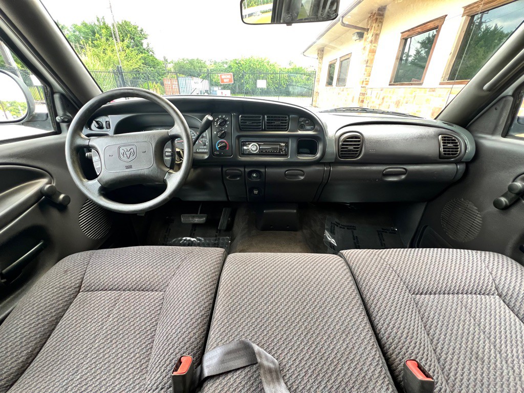 2001 Dodge Ram 2500 Image 11