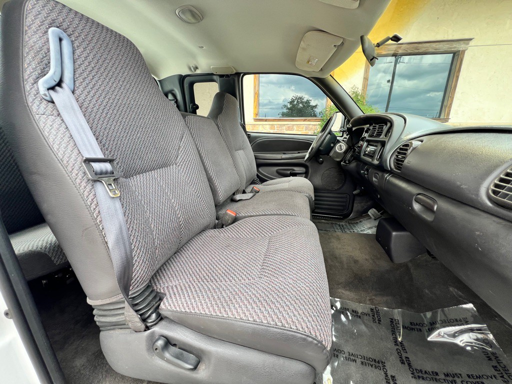 2001 Dodge Ram 2500 Image 12