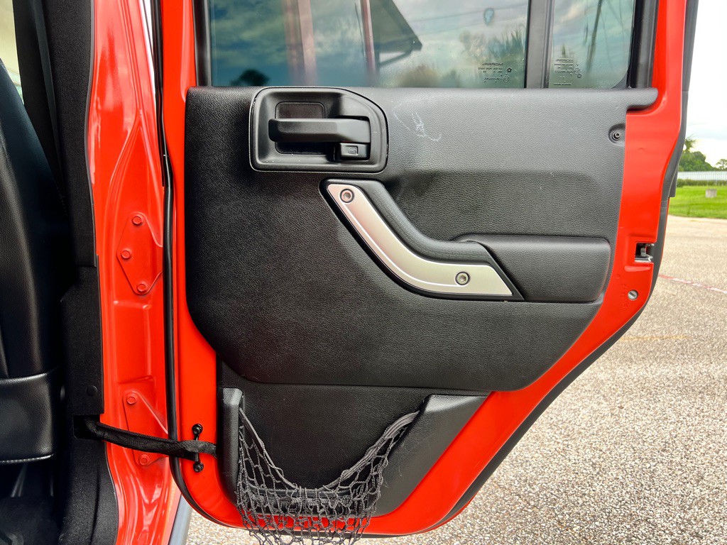 2015 Jeep Wrangler Unlimited Image 25