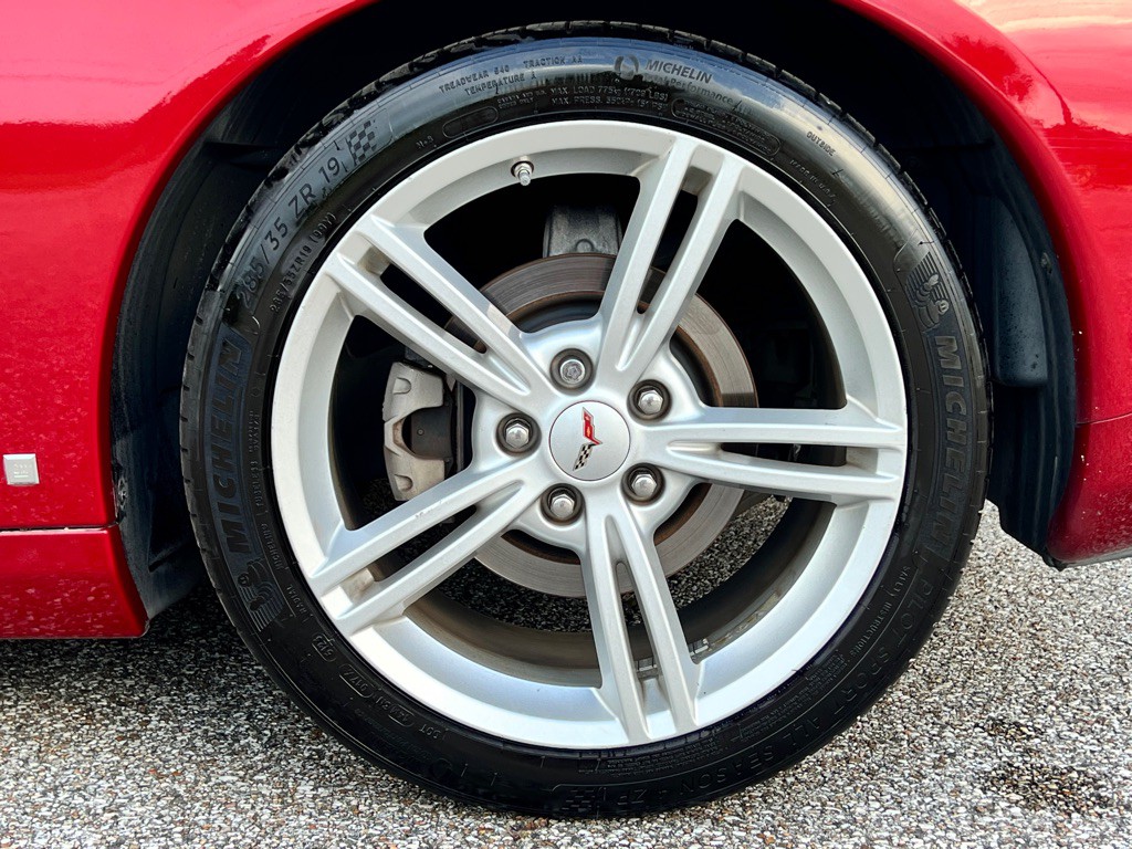 2008 Chevrolet Corvette Image 21