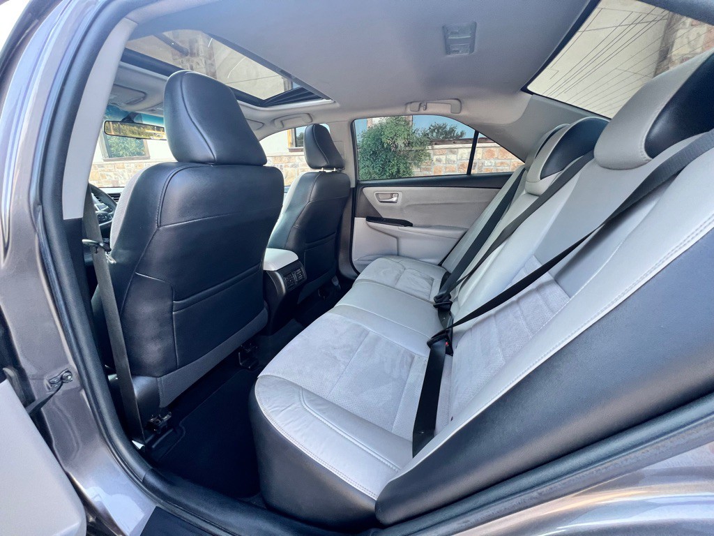 2015 Toyota Camry Image 22