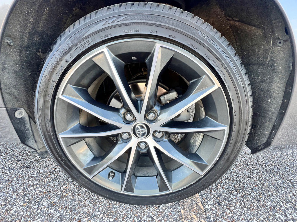 2015 Toyota Camry Image 30