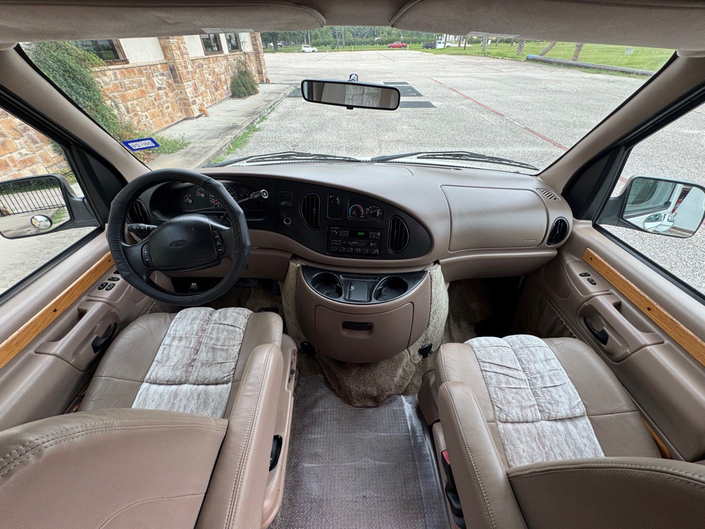 1998 Ford Econoline Image 18