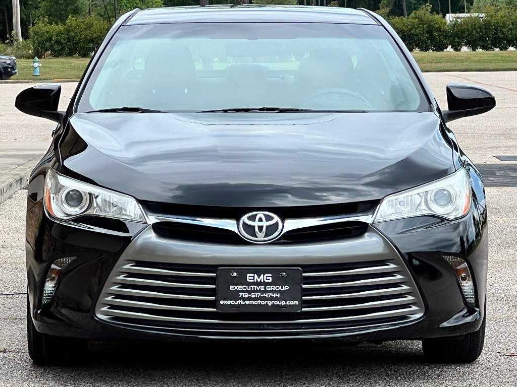 2017 Toyota Camry Image 6