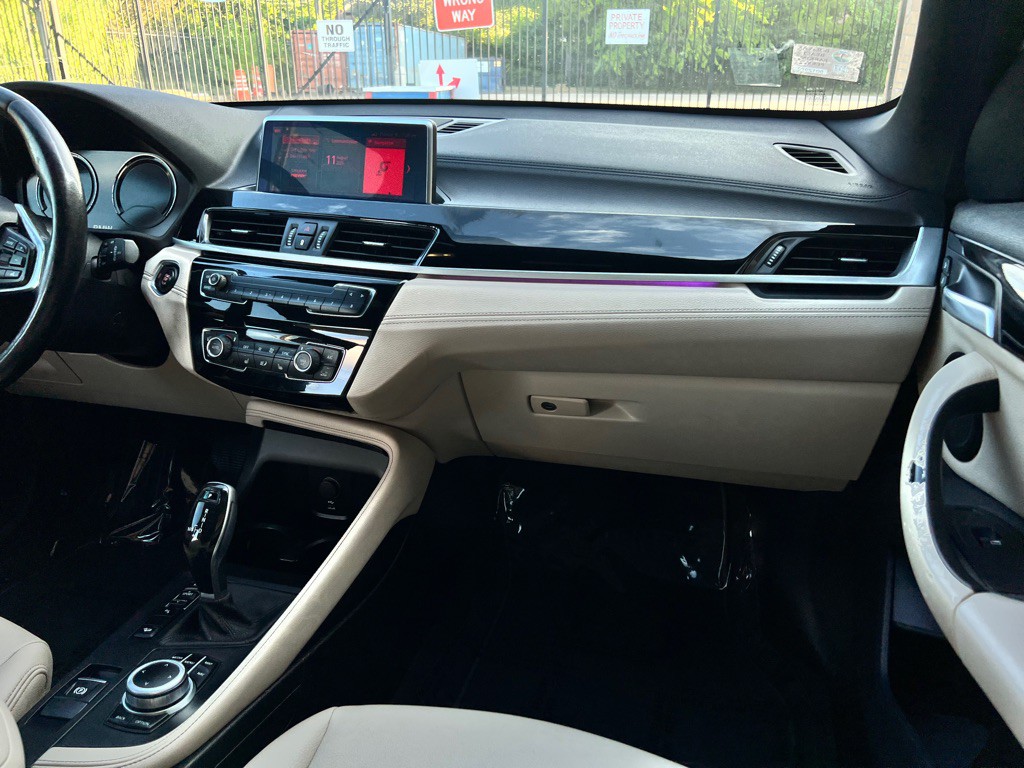 2020 BMW X1 Image 15