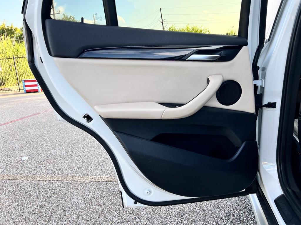 2020 BMW X1 Image 21