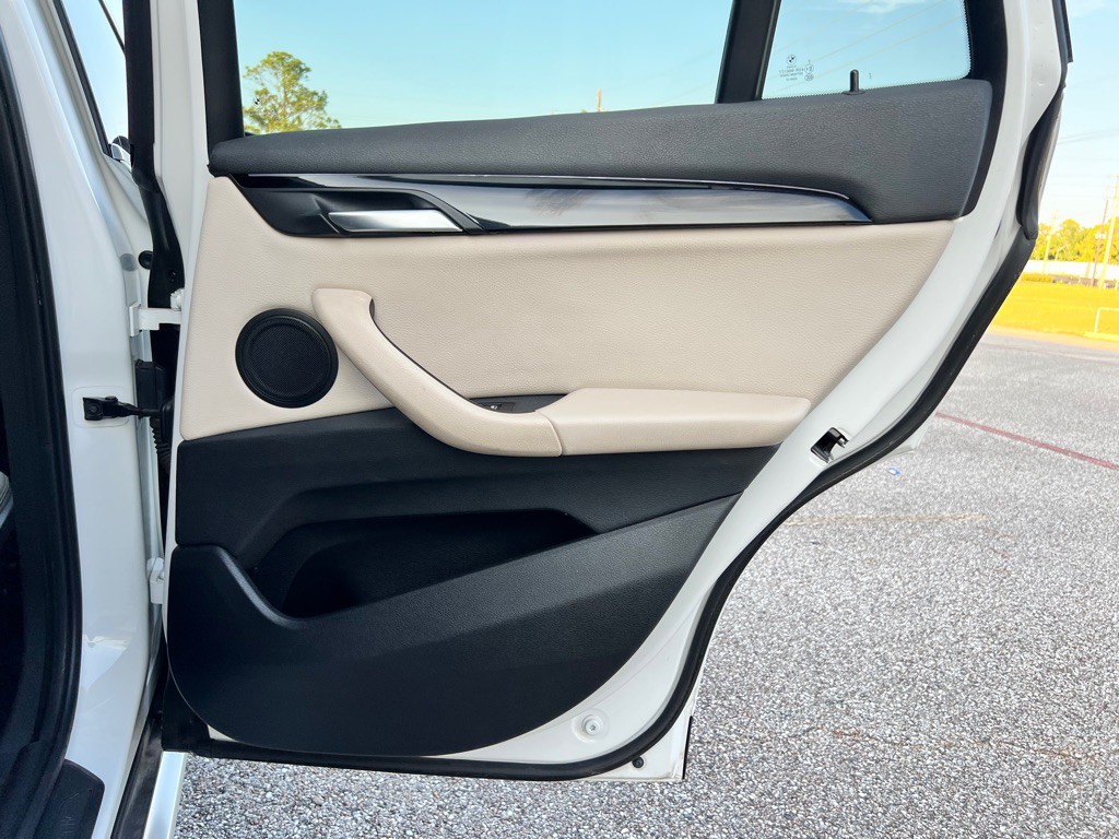 2020 BMW X1 Image 22