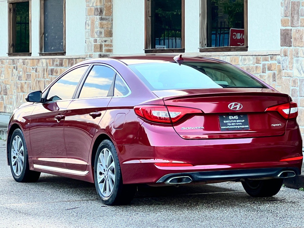 2015 Hyundai Sonata Image 3