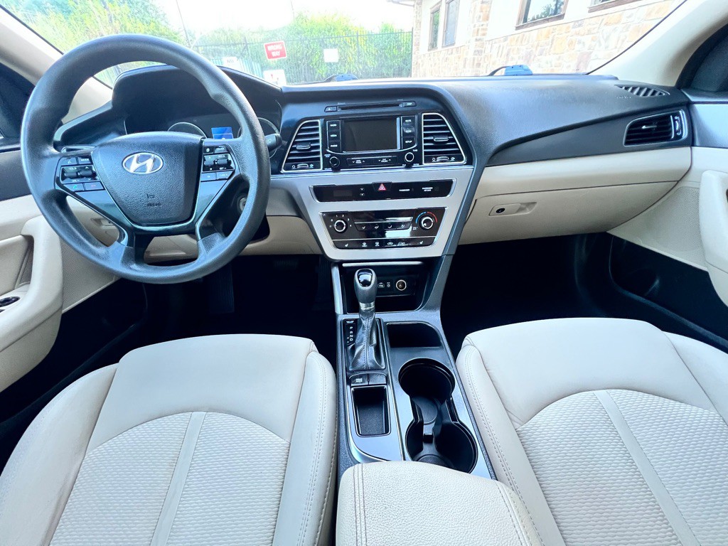 2015 Hyundai Sonata Image 10