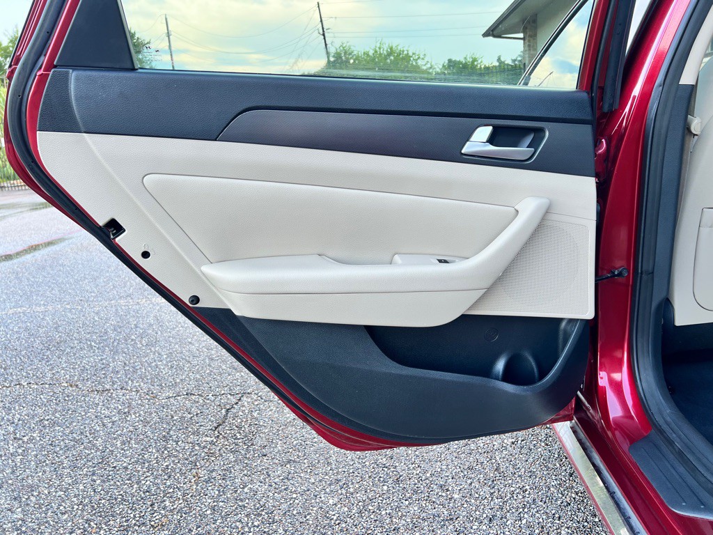 2015 Hyundai Sonata Image 20