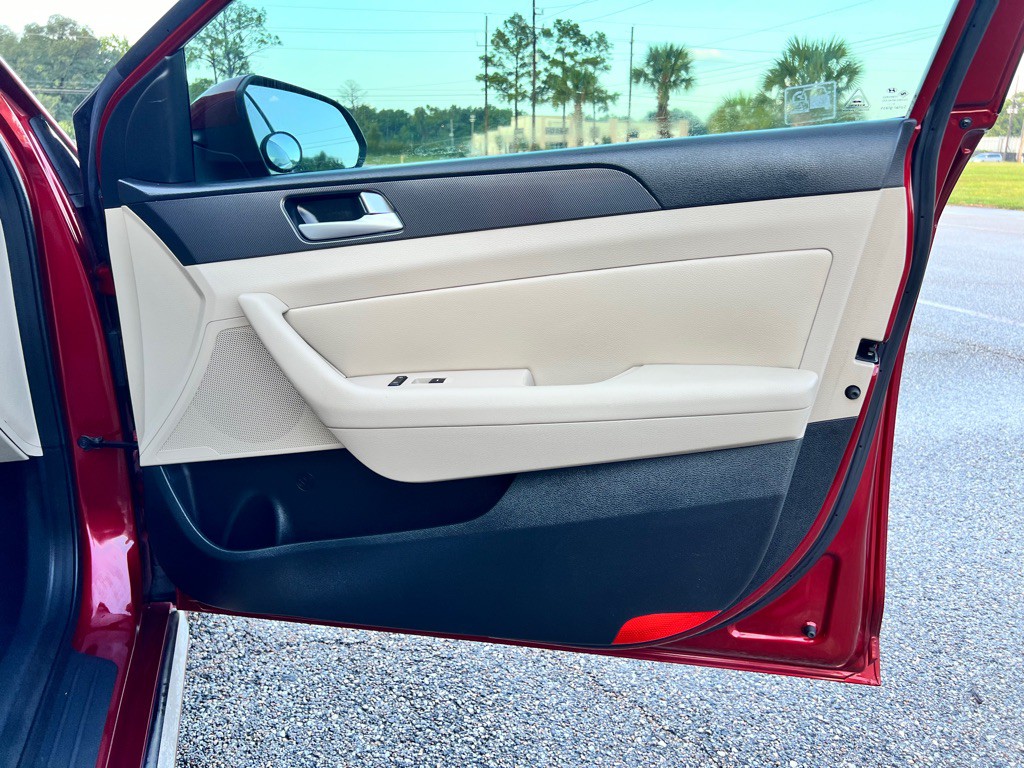2015 Hyundai Sonata Image 21