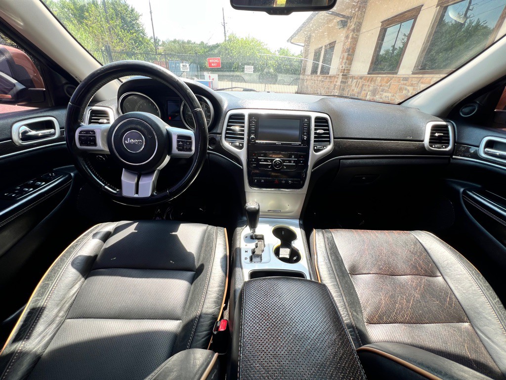 2011 Jeep Grand Cherokee Image 9
