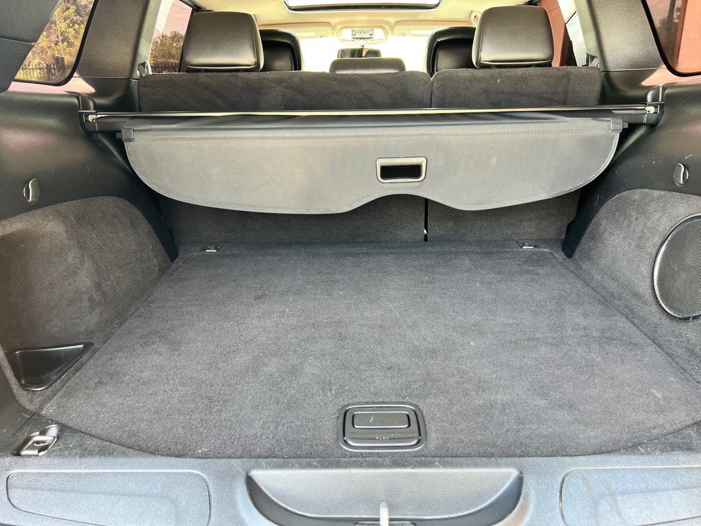 2011 Jeep Grand Cherokee Image 22