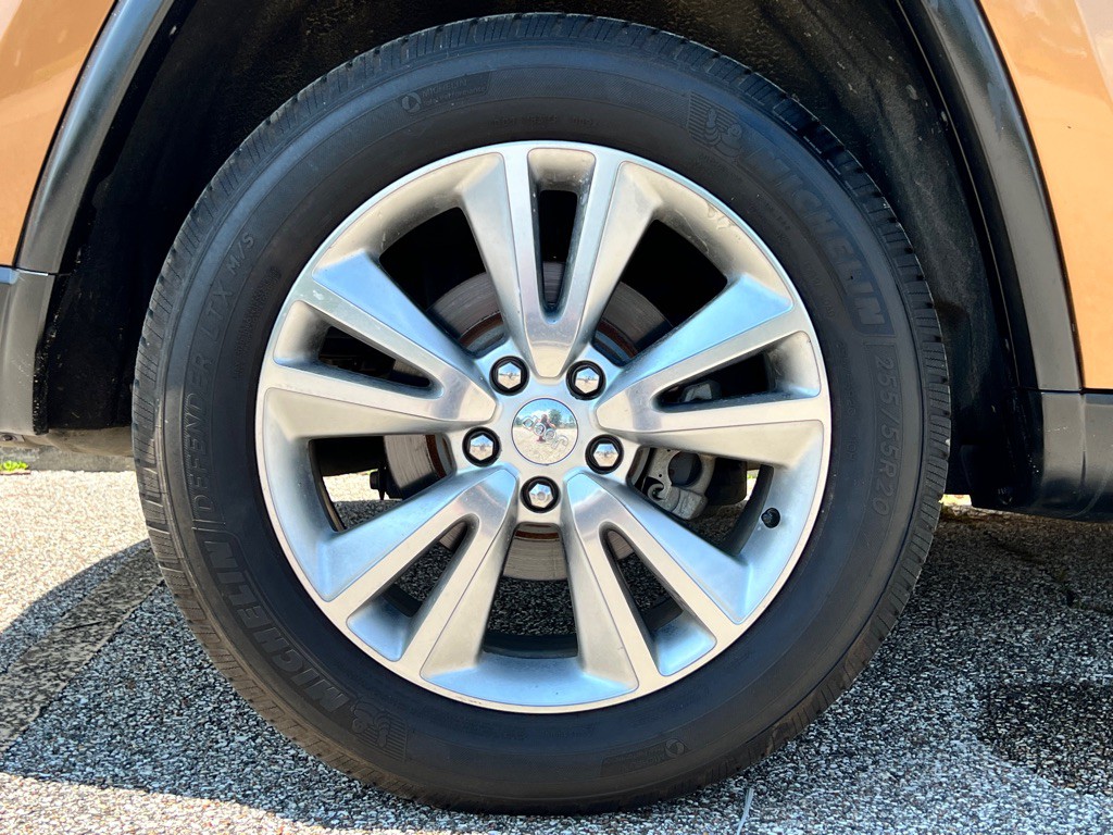 2011 Jeep Grand Cherokee Image 27