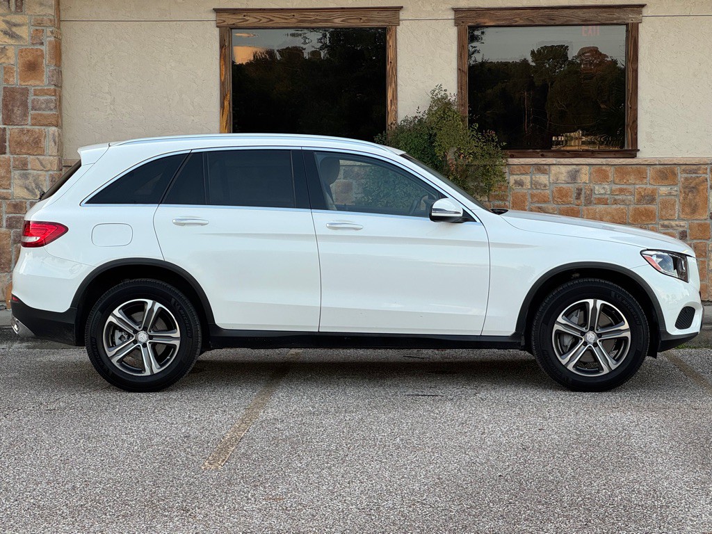 2016 Mercedes-Benz GLC-Class Image 6