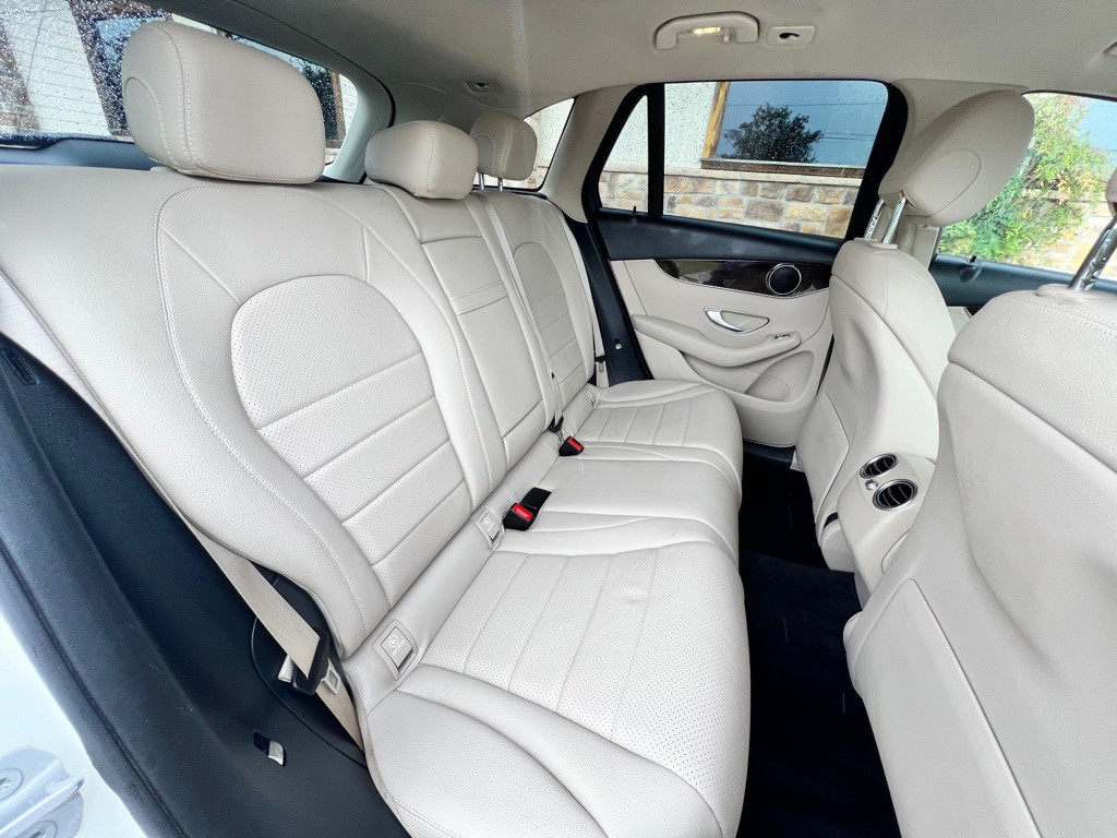 2016 Mercedes-Benz GLC-Class Image 16
