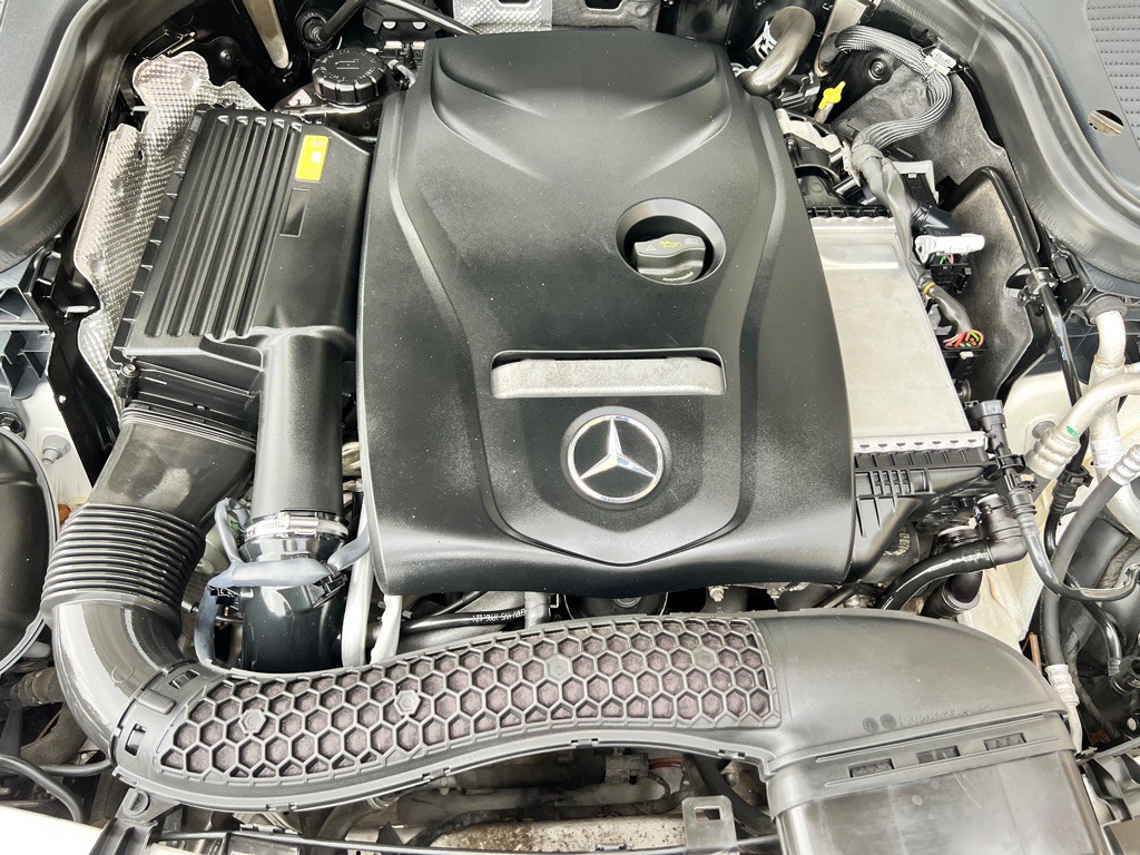 2016 Mercedes-Benz GLC-Class Image 28
