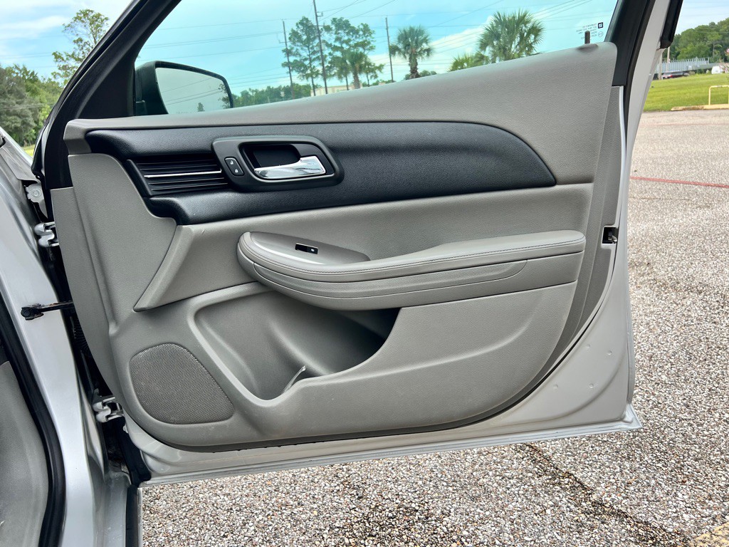 2015 Chevrolet Malibu Image 20