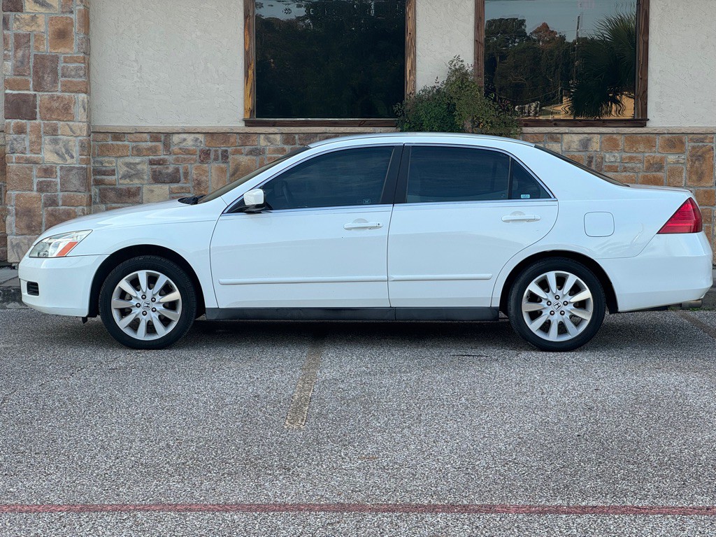 2007 Honda Accord Image 2