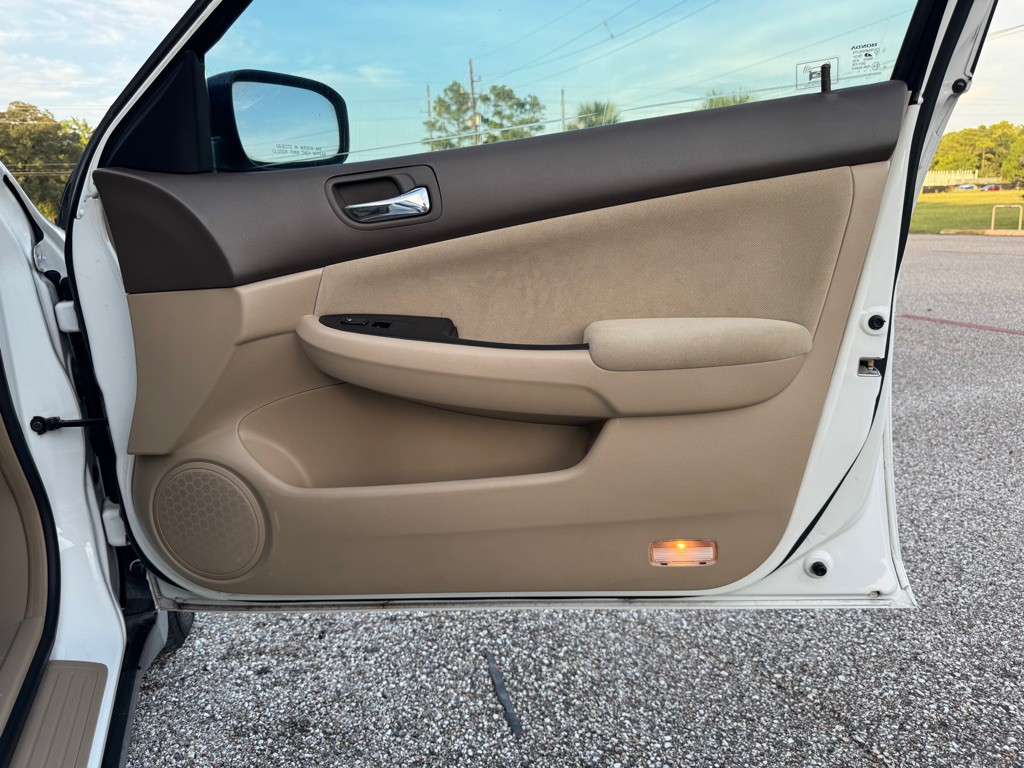 2007 Honda Accord Image 19