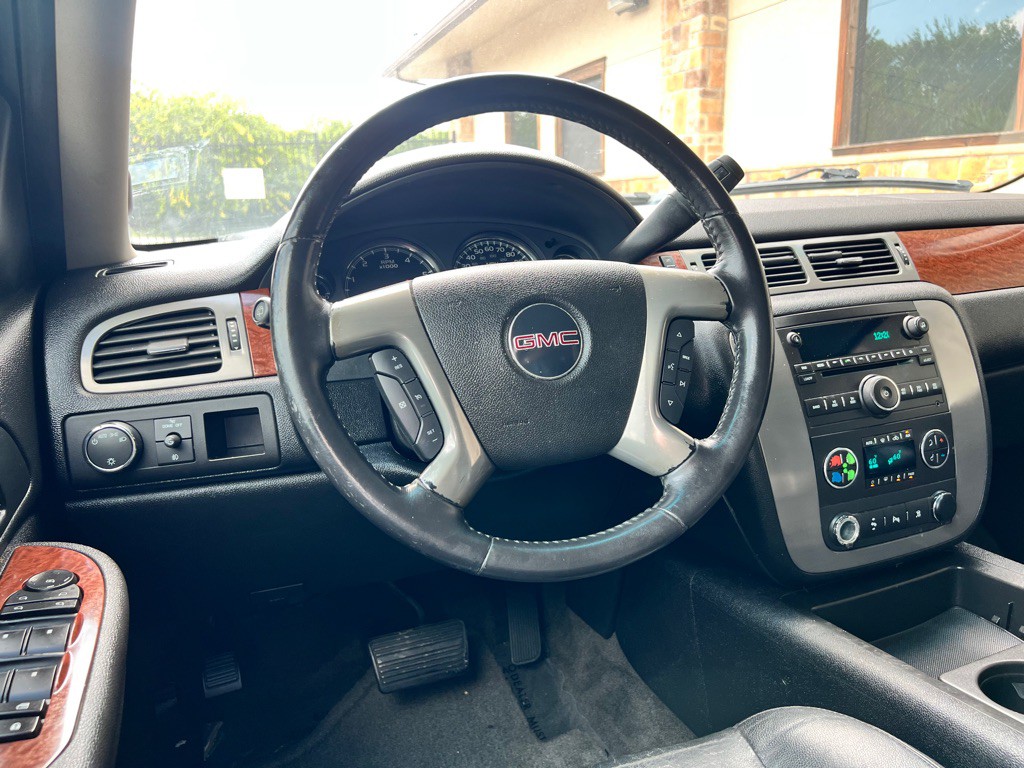 2008 GMC Yukon Image 9