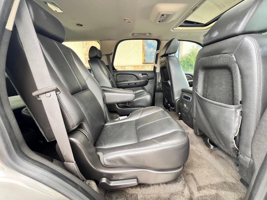 2008 GMC Yukon Image 14