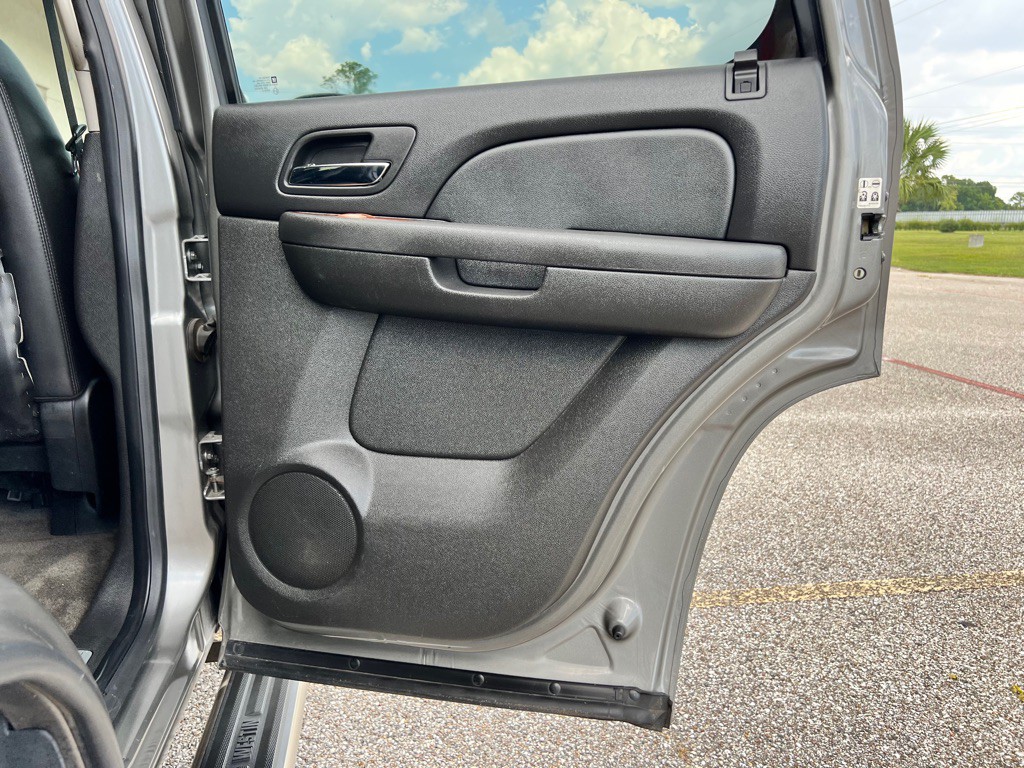 2008 GMC Yukon Image 21