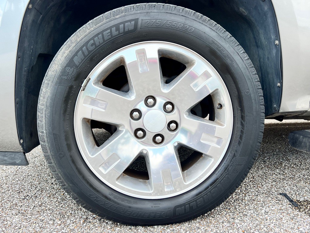 2008 GMC Yukon Image 24